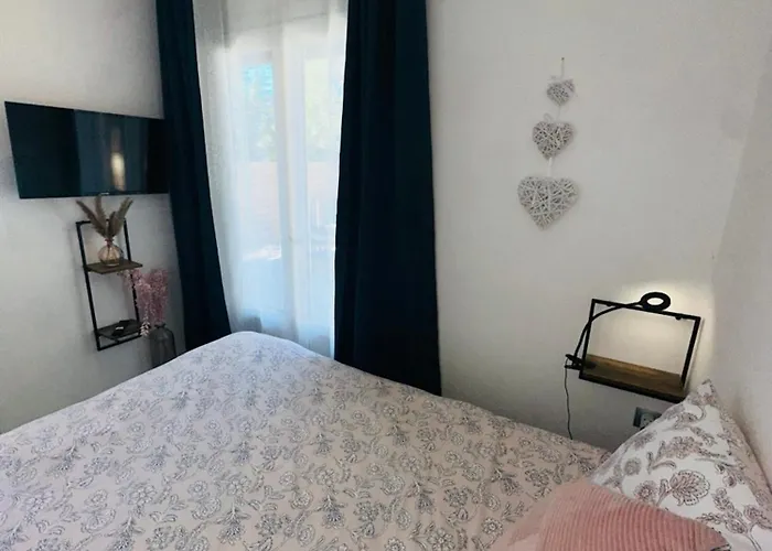 Les Du Mas - Rubis Διαμέρισμα *