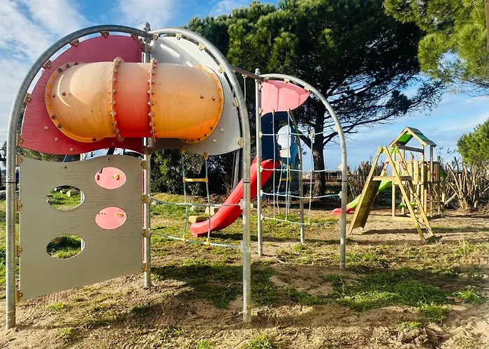 Les Du Mas - Rubis Aigues-Mortes